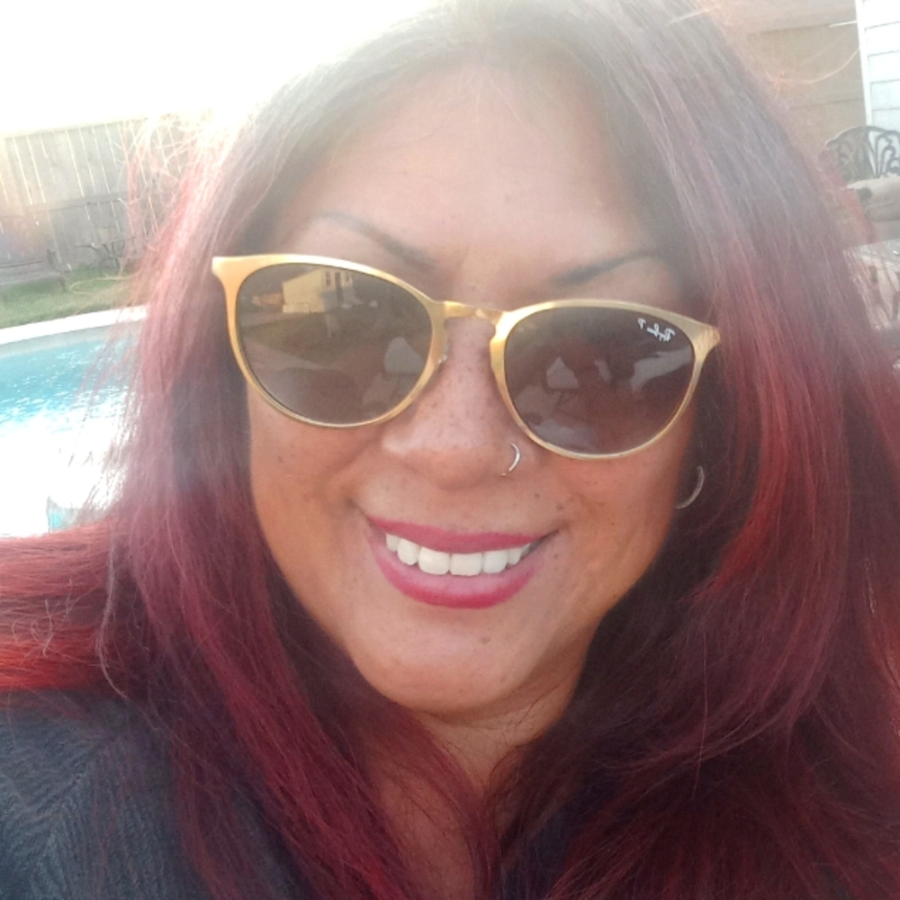 Meet your Posher, Daphne